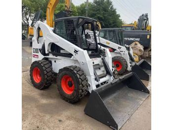 Skid steer BOBCAT S300
