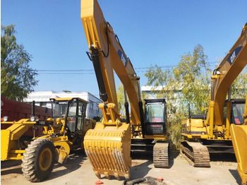 Ekskavator perayap CAT 330D: gambar 3