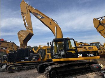 Ekskavator perayap CATERPILLAR 325CL
