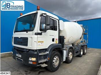 Truk pengaduk beton CIFA