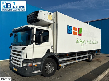 Truk berpendingin SCANIA P 230