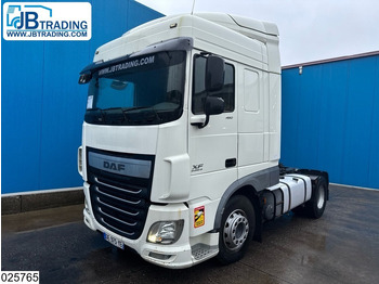 Tractor head DAF XF 460