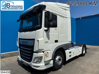 Tractor head DAF XF 530