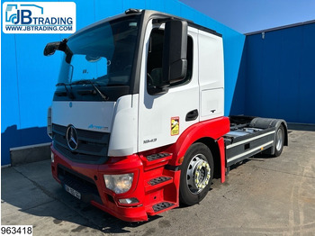 Tractor head MERCEDES-BENZ Actros 1843