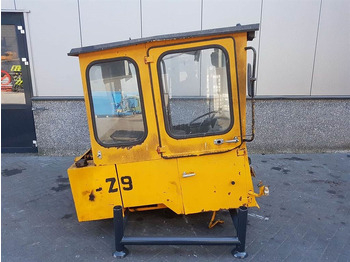 Kabin dan interior AHLMANN