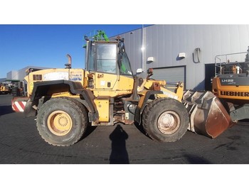 Wheel loader KOMATSU WA320-5