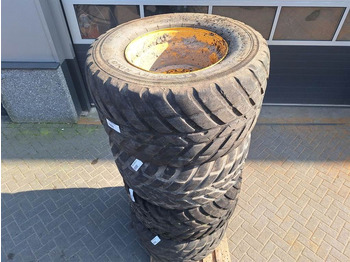 Roda/ Ban untuk Peralatan konstruksi Mecalac 12MTX-Nokian 560/45R22.5-Tire/Reifen/Band: gambar 3