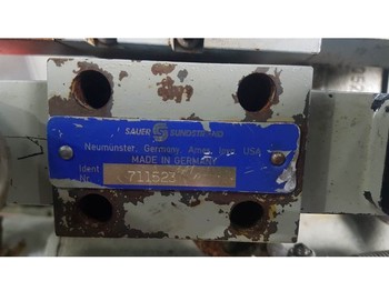 Leasing Sauer Sundstrand 90R100DK9B8 - Paus RL1051 - Pump Sauer Sundstrand 90R100DK9B8 - Paus RL1051 - Pump: gambar 4