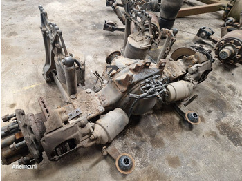 As roda belakang MERCEDES-BENZ