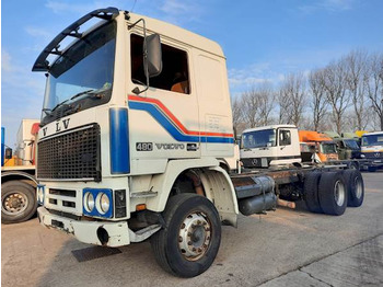 Truk sasis VOLVO F12