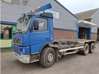 Truk pembawa sistem kabel VOLVO FM12 380