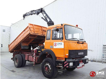 Truk jungkit IVECO Magirus
