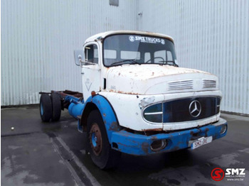 Truk sasis MERCEDES-BENZ