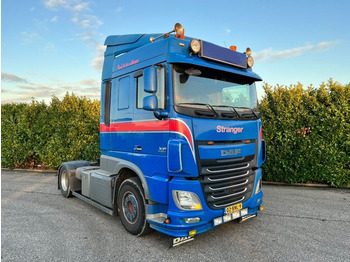 Tractor head DAF XF 460