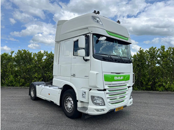 Tractor head DAF XF 530