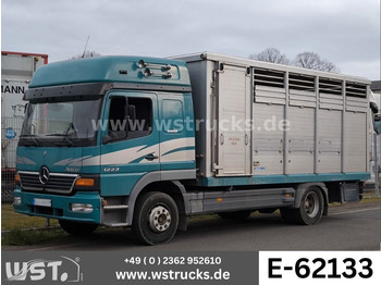 Truk pengangkut kuda MERCEDES-BENZ Atego 1223