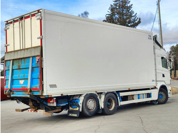 Truk box Scania R-500 6x2 4900: gambar 4