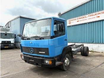 Truk sasis MERCEDES-BENZ LK