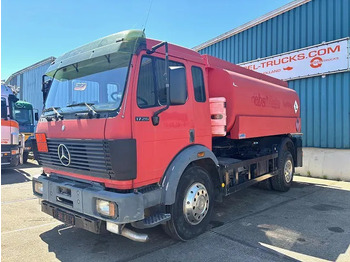 Truk tangki MERCEDES-BENZ SK