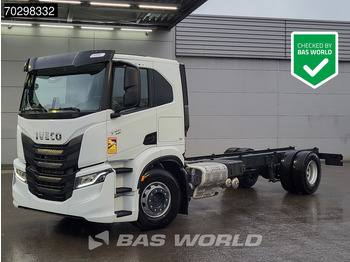 Truk sasis IVECO S-WAY