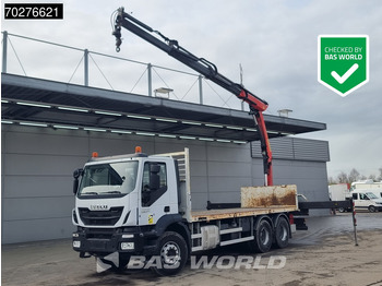 Truk flatbed IVECO Trakker
