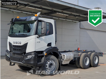 Truk sasis IVECO X-WAY