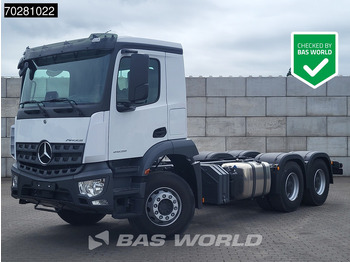 Truk sasis MERCEDES-BENZ Arocs 2636