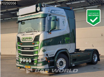 Tractor head SCANIA S 520