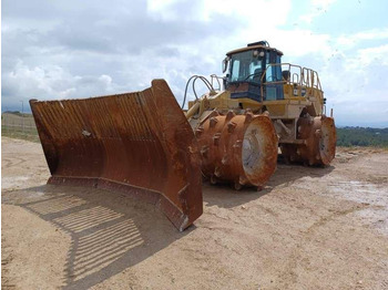 Pemadat CATERPILLAR