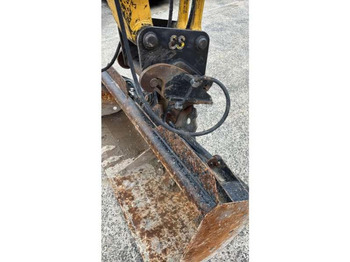 Ekskavator roda Komatsu PW98MR-11E0: gambar 5