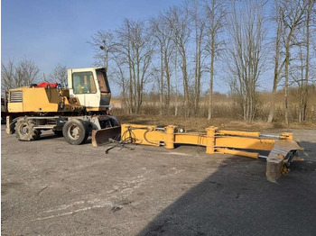 Ekskavator roda LIEBHERR A 316