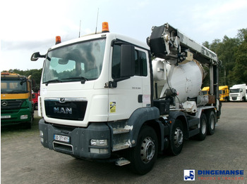 Truk pengaduk beton LIEBHERR