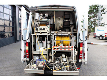Truk vakum MERCEDES-BENZ Sprinter 516