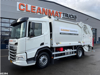 Truk sampah DAF XD 300