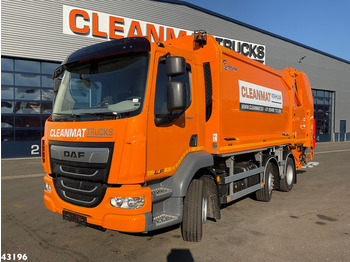 Truk sampah DAF LF 260