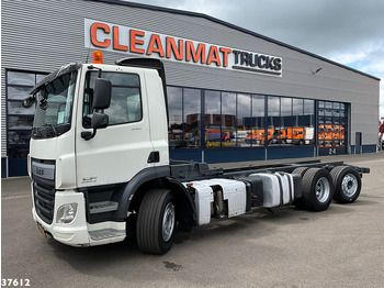 Truk sasis DAF CF 330