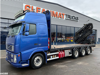 Interior photo 1: Truk derek Volvo FH 520 8x4 Euro 5 Hiab 24 Tonmeter laadkraan + Fly-jib