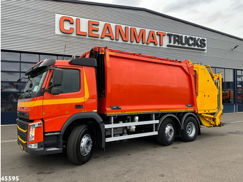 Truk sampah VOLVO FM 330
