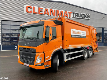 Truk sampah VOLVO FM 330