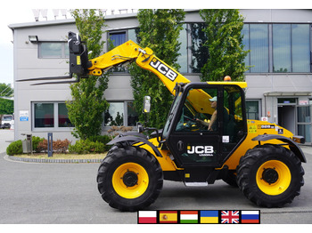 Loader depan teleskopik JCB