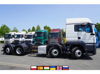 Truk derek MAN TGS 35.420