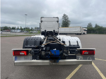 Truk sasis SCANIA R560 B8x4*4 / Chassis / sleeper cab / Power take-off: gambar 5