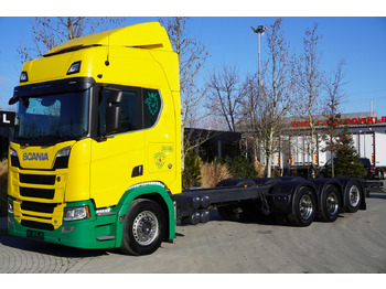 Truk derek SCANIA R 650
