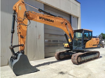 Ekskavator perayap HYUNDAI