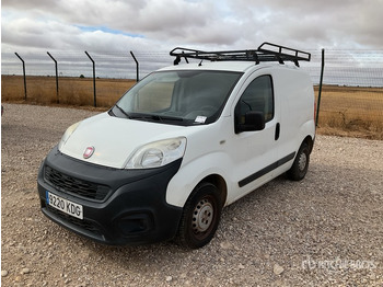 Van pengiriman FIAT Fiorino