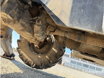 Telehandler 2009 Haulotte HTL4014 Sollevatore telescopico: gambar 5 Telehandler 2009 Haulotte HTL4014 Sollevatore telescopico: gambar 5