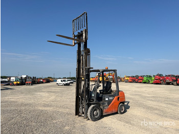 Forklift TOYOTA FDF 25