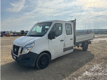 Truk flatbed NISSAN NV400