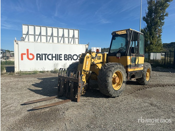 Telehandler CATERPILLAR TH