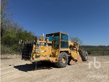 Stabilisator tanah CATERPILLAR